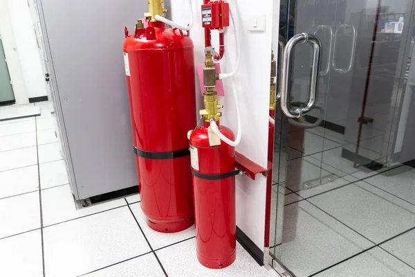 FM-200 söndürme sistemleri, Fm200 gaz sistemi sel, kimyasal tank atış kontrol gaz bastırma sistemi çalışma ofisinde veri merkezi odasında kullanmak için.