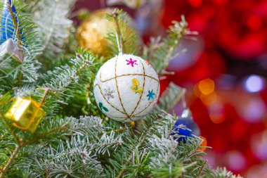 Kayış aksesuarları süsler Noel Noel ağacı süsle hediye kutusu ile