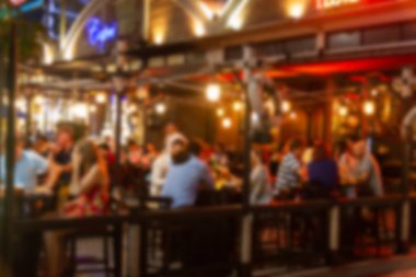 görüntü bir restoran gece festivalin bulanıklık ve mutlu ve bokeh arka plan, Bangkok Tayland için ile rahatlatıcı atmosfer.