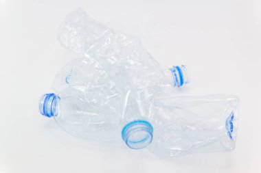 plastik şişeler, plastik şişe boş geri dönüşüm kavramı kullanılan 