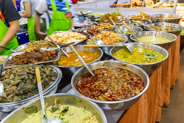 Comidas Callejeras Tailandesas Estilo Tailandés Arroz Curry Mercado Bangkok Tailandia —  Fotos de Stock
