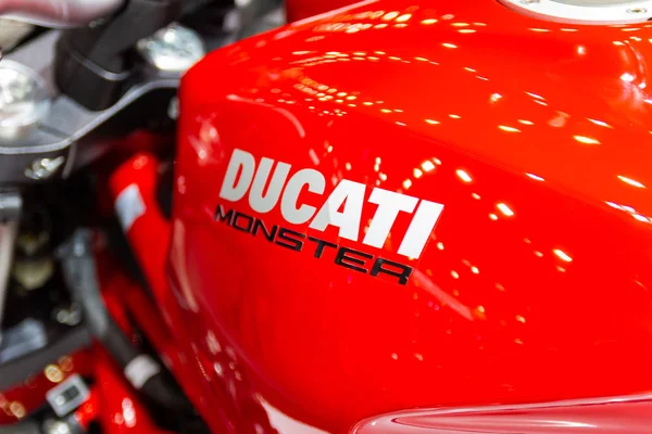 Nonthaburi Tailandia Nov 2018 Primer Plano Logo Ducati Monstruo Ducati —  Fotos de Stock