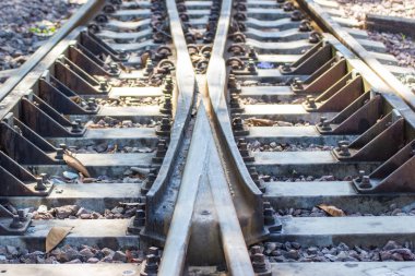 demiryolu parça, satır geçiş demiryolundan taş arka Bangkok Tayland 