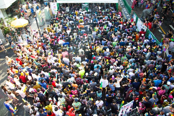 Bangkok Tailândia Abril 2018 Festival Songkran Famoso Festival Songkran Estrada — Fotografia de Stock