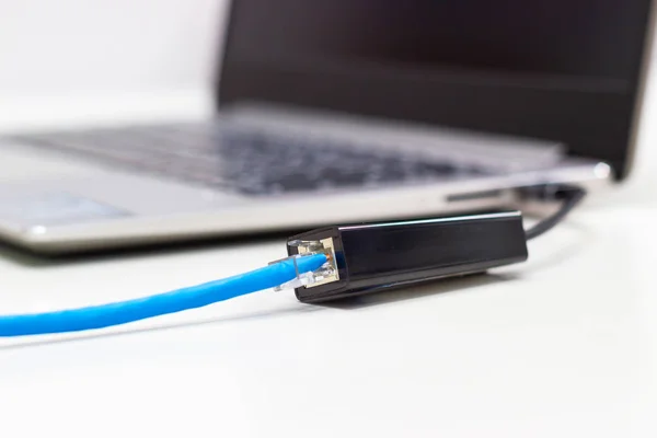 Blue Cat Utp Cable Connettiti Alla Tecnologia Del Dispositivo Usb — Foto Stock