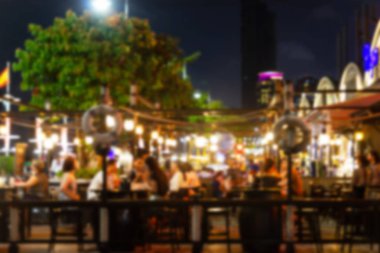 soyut bulanıklık görüntü bir sürü insan mutlu ve huzurlu bir restoran ve atmosfer Festivali gece eğlence keyfini..
