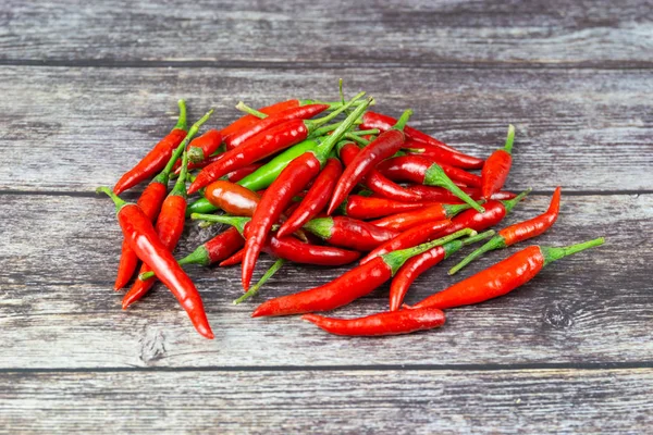 Chili Las Plantas Pimienta Naturaleza Esfera Las Espigas Largas Madera — Foto de Stock