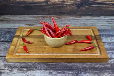 Chili-doğaya biber bitkileri