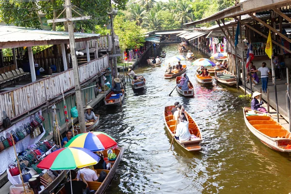 Damnoen saduak mercado flotante, Tailandia — Foto de Stock