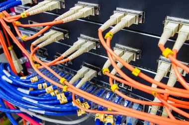 kablo ağı, fiber optik kablo bağlantı noktası  
