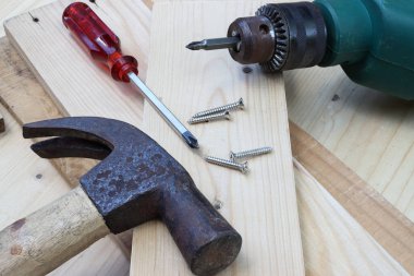 Tornavida somunu ve çekiç de inşaat işleri için. 