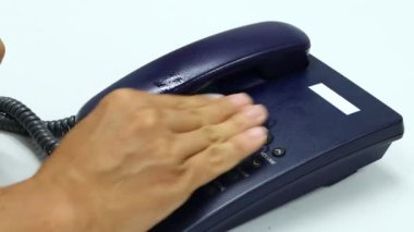 Konsept Önleme sıklıkla temizlik yapar, patojenlerin telefon teçhizatı etrafında yayılmasına olanak sağlayan yüksek trafik bölgelerine odaklanır. 