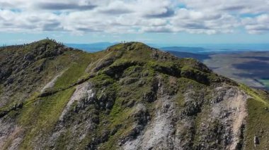 Errigal, İrlanda 'nın Donegal ilçesindeki Gweedore yakınlarında 751 metrelik bir dağ. Errigal, Glenveagh Ulusal Parkı yakınlarındaki County Donegal 'daki en uzun dağ zirvesi.