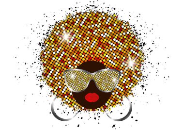 portre Afrikalı kadın, koyu tenli kadın yüzü ile parlak saçlar afro ve geleneksel etnik altın türban, saç modeli kavramı, içinde altın glitter güneş gözlüğü Afro siyah müzik, disko, güzellik olayları için kapak