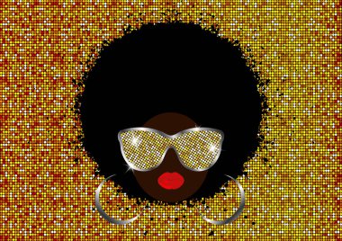 dikey Afrikalı kadın, koyu tenli kadın yüzü siyah saç afro kıvırcık, altın metal parlak güneş gözlüğü ile geleneksel etnik tarzı, saç modeli kavramı, siyah müzik, disko, jazz, güzellik olaylar için kapak