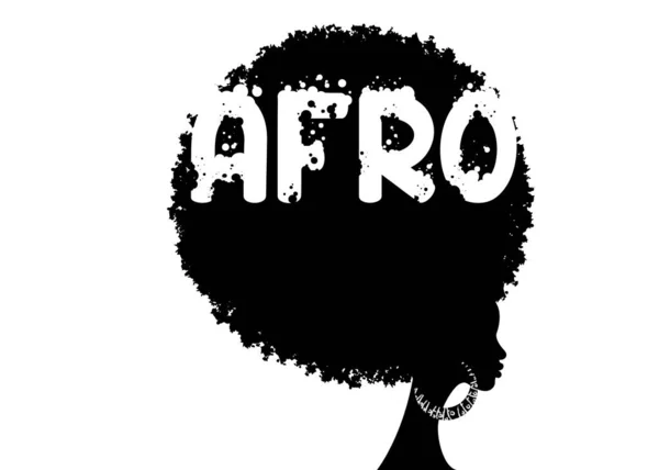 Cabelo afro encaracolado, retrato Africano Mulheres, pele escura rosto feminino com cabelos cacheados afro, brincos étnicos tradicionais, conceito de estilo de cabelo, texto grunge afro, vetor isolado ou fundo branco — Vetor de Stock