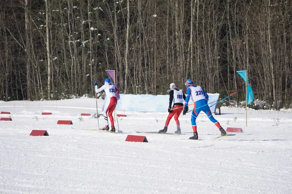 Partenze Qualificazione Sciatori Gareggiano Alla Partenza Massa Nei Maschili — Foto Stock