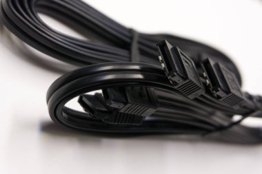 Beyaz arka plan elektronik vites kabloluda renk