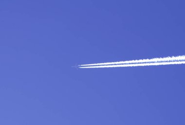 gökyüzü yüksek düzlemde