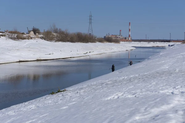 Canal Invierno Con Los Pescadores Nieve — Foto de Stock