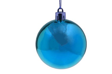 güzel mavi Noel top üzerinde beyaz izole .