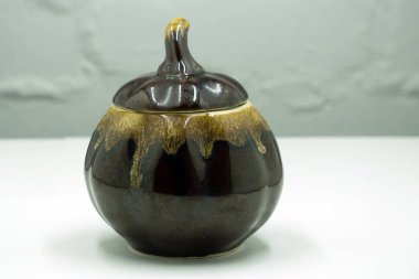 toprak kap yemek pişirme için kapaklı