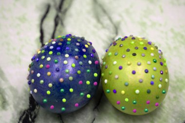 beyaz izole mavi Paskalya yortusu yumurta