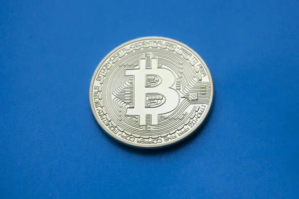 Bitcoins Oro Dinero Virtual Digital Sobre Fondo Azul — Foto de Stock