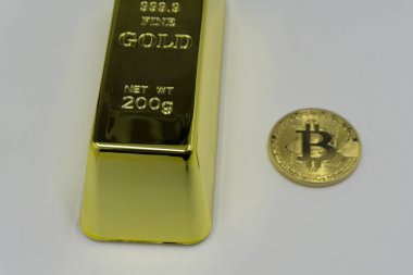 Cryptocurrency fiziksel bitcoin külçe altının kumbara ile kavramı