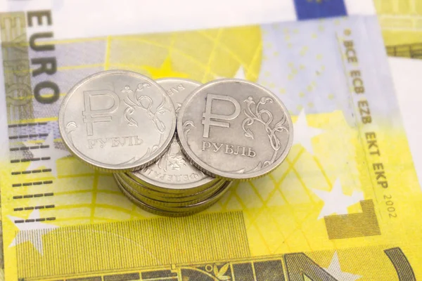 Euró Pénz Emelni Koncepció Nyíl Diagram Mutat Szemben Háttérben Számlákat — Stock Fotó