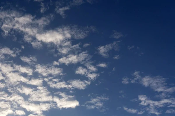 Casi Hay Nubes Cielo Azul — Foto de Stock