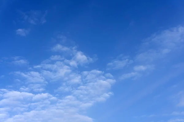 Whispy Cirrus Clouds Sunny Day Sunny — Stock Photo, Image