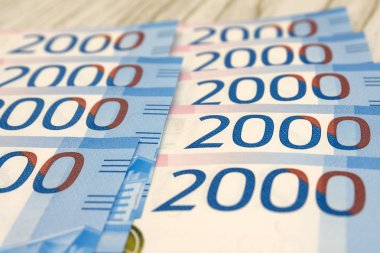 Rus Rublesi banknotlar yığını. banknot, beş bin dolarlık banknottan