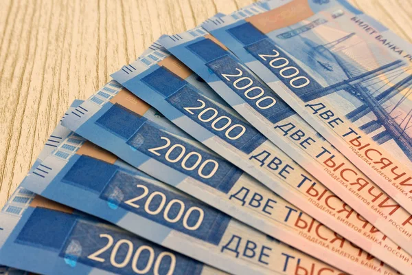 Farklı ülkelerden para: dolar, Euro hryvnia ruble