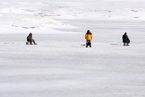 Pêcheur Fait Trou Lors Compétition Annuelle Pêche Sur Glace Pêche — Photo