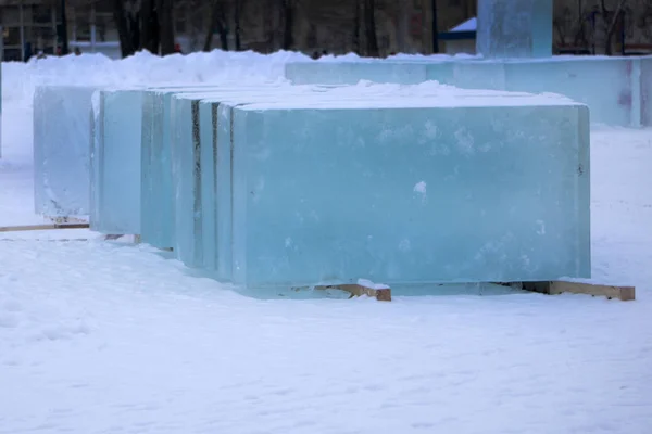 Gran Bloque Hielo Luz Del Sol Noche — Foto de Stock