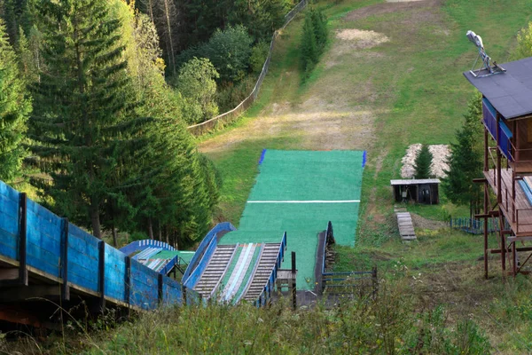 Blick Auf Den Internationalen Skisprungkomplex — Stockfoto