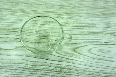 Beyaz arka plan üzerinde izole boş bardak kahve kahve Kupası .