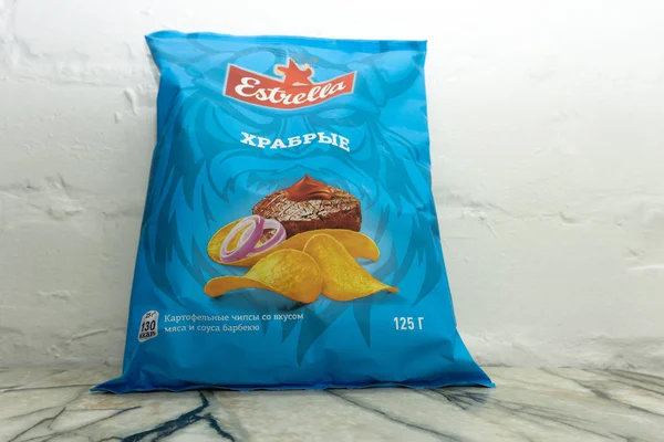 Verpackungsvorlage Glitter Shopping Single Chips Estrella Russland Berezniki November 2018 — Stockfoto