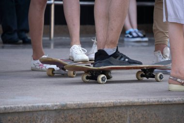 Venice Beach Skate Park'ta eylem bir kaykaycı ,