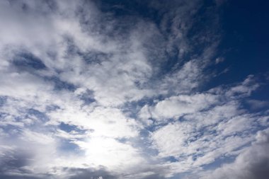 bulutlu gökyüzü açık oksijen ozon barış saf