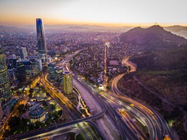 Santiago de Chile güzel cityscape geceleri
