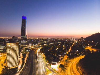 Santiago de Chile güzel cityscape geceleri