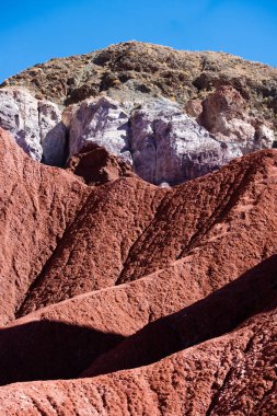 Güzel renkli taş Valle Arco Iris, San Pedro de Atacama, Chile