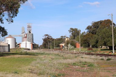 Tren İstasyonu, ürünler döken ve silolar, Bridgewater Victoria, Avustralya
