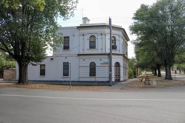 L'ex edificio della Banca nazionale dell'Australasia (1887) in Lyons Street, Newstead, Australia — Foto Stock