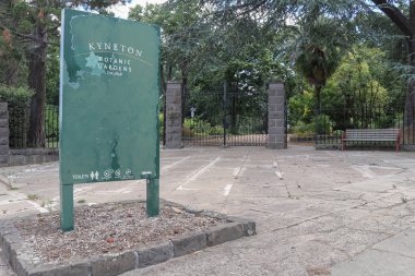 Kyneton, Avustralya- 11 Şubat 2018: Ana giriş kapıları