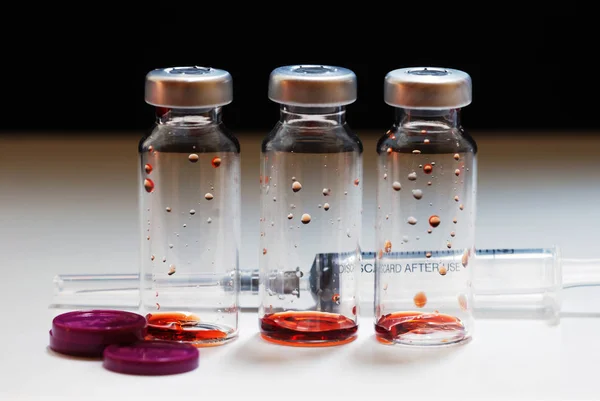 Used Vials Antibiotics Medications Treat Infections Table Laboratory — Stock Photo, Image