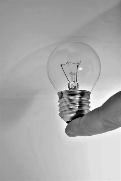 Elektrische Lampe Auf Der Hand Strom Strom Technologie Energie — Stockfoto