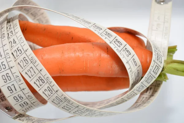diet food carrots and meter to measure lenght